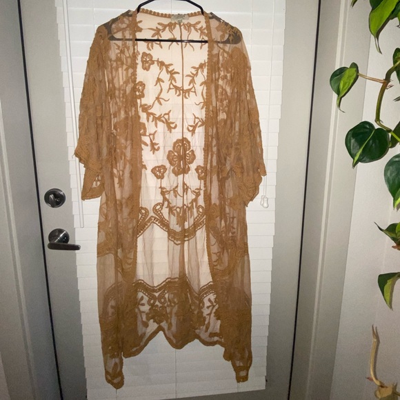 Lace Robe - Picture 2 of 5